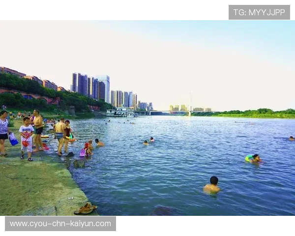 游泳协会加强泳池教师资格认定与继续教育制度,中国游泳协会游泳教员等级证书